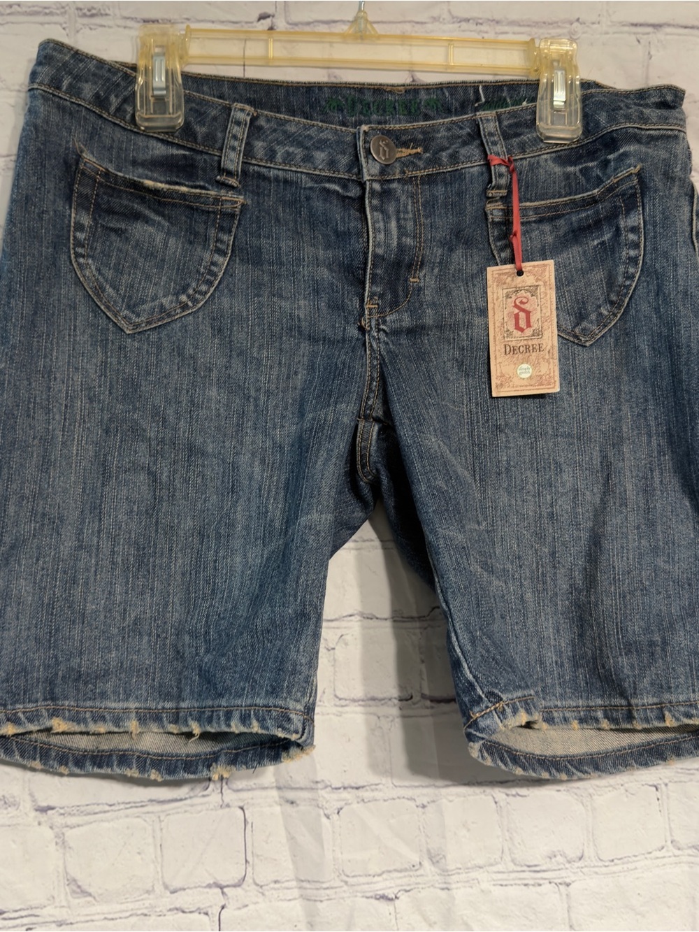 Decree Denim Bermuda Shorts in Medium Blue with Frayed Hem Sz 13
